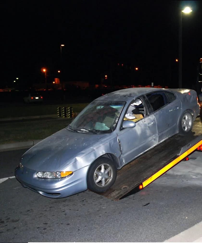 Emergency 24/7 towing service in Melbourne with a Southern Towing roadside assistance truck responding at night